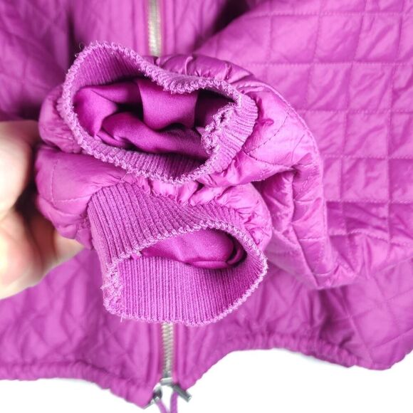 FREE PEOPLE Women's Easy Small Oversized Fushia Cropped Quilted Bomber Jacket - Picture 8 of 9